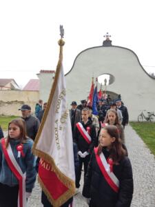 090c1896-1fc0-40c2-b0ce-acc186cd7532