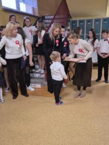 242d1e05-4533-4f88-a614-33e1495cbb9a