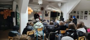 24b8c9f8-b6c5-44d3-aa19-f09bb1f28743