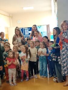 2b656899-2c5a-4efa-b717-f1f4cf3e4b56