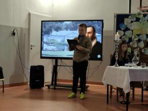 3b8f590a-1a4b-41ff-bf65-8df7207d5980