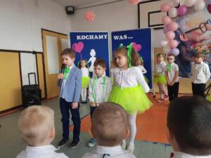 7c56f744-dcc4-4594-a778-bf73ea9a7984