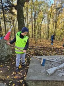 81e6a910-5c09-453a-b08d-f5d3ede12775