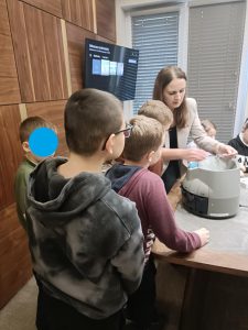 8823e5b7-5253-44b1-b470-0fdae741a58d