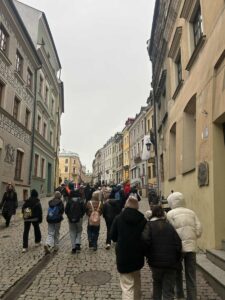 9f4d4271-be51-4b6a-a214-f278671bfc17