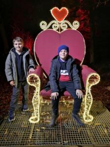 b889c124-dd2e-4a3e-b97f-d714dd560524