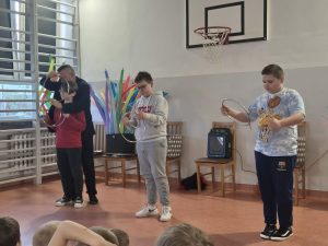 ba0aa3da-98e3-441a-ae5e-9f9bad51c12a