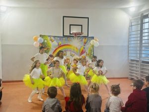 c6da5de3-6660-4fd4-8ef0-d759159d3581