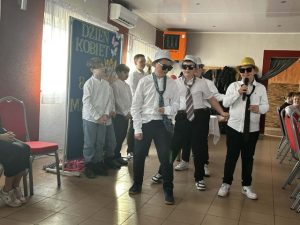 c8009ed3-f029-43c4-887d-b99fd7e2af5a (Małe)