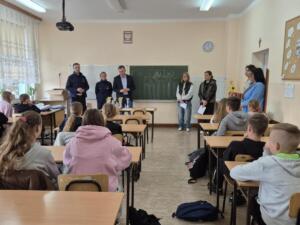 ca56f876-499a-472e-b482-cd900104b863