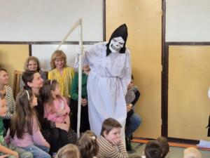 e4d1ea44-0484-4a79-ac84-7799f316fd75