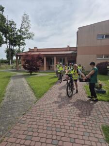 e5d3f7e3-ee47-41ec-899e-ccf3f5438483