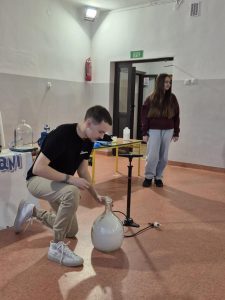 e5fcaf44-cf01-483f-aa0a-544dc45f0910